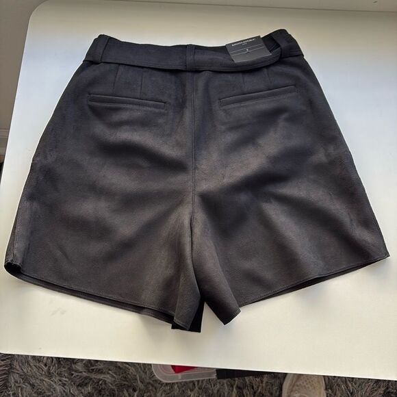 Banana Republic Faux‎ Suede Belted Shorts Womens Size 2 Black - Picture 2 of 8